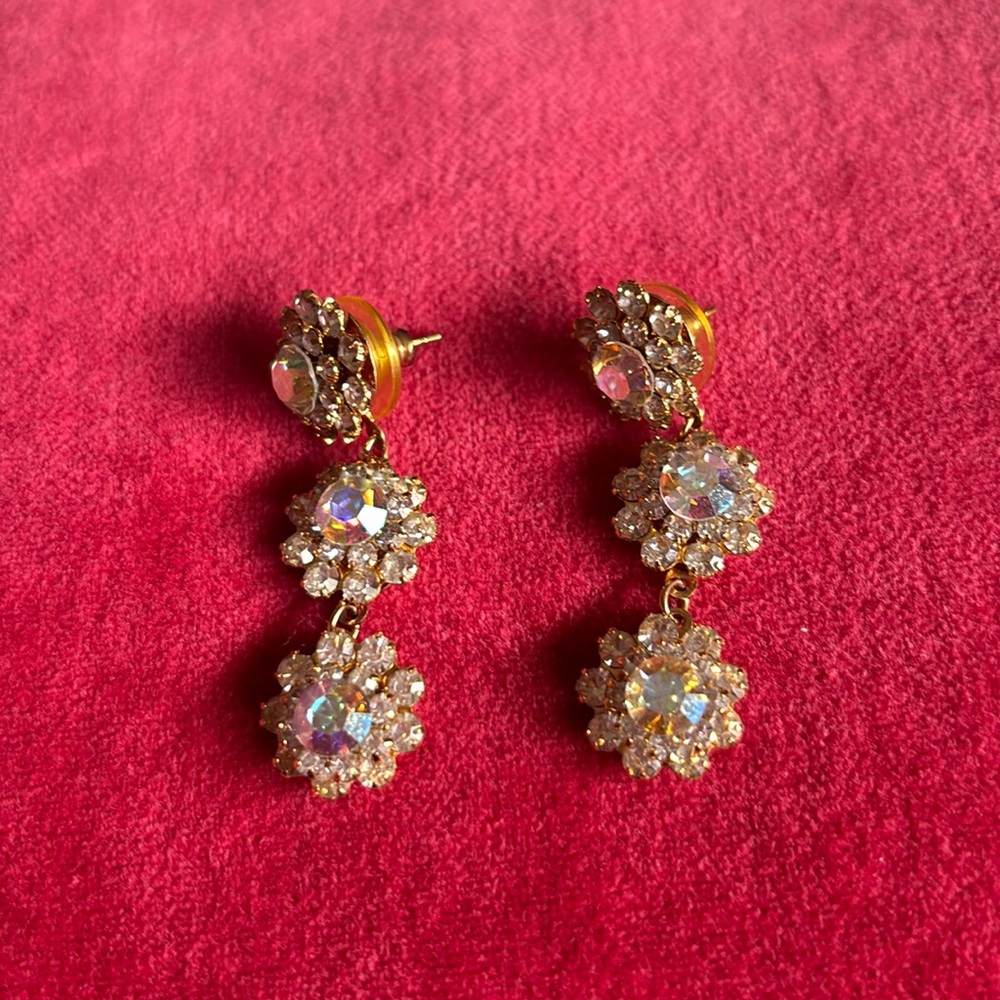 Vintage Fashion Crystal Dangle Gold Earrings 🌼